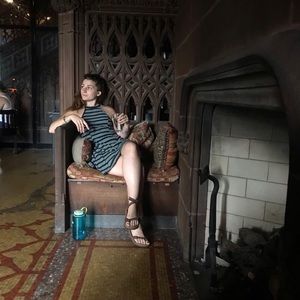 Meet your Posher, Kayla